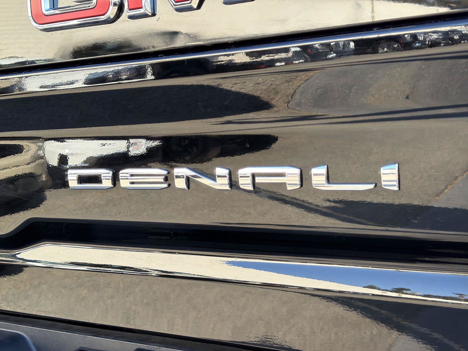 Used 2024 GMC Sierra 3500 Denali w/ Denali Reserve Package AWD/4WD image 32