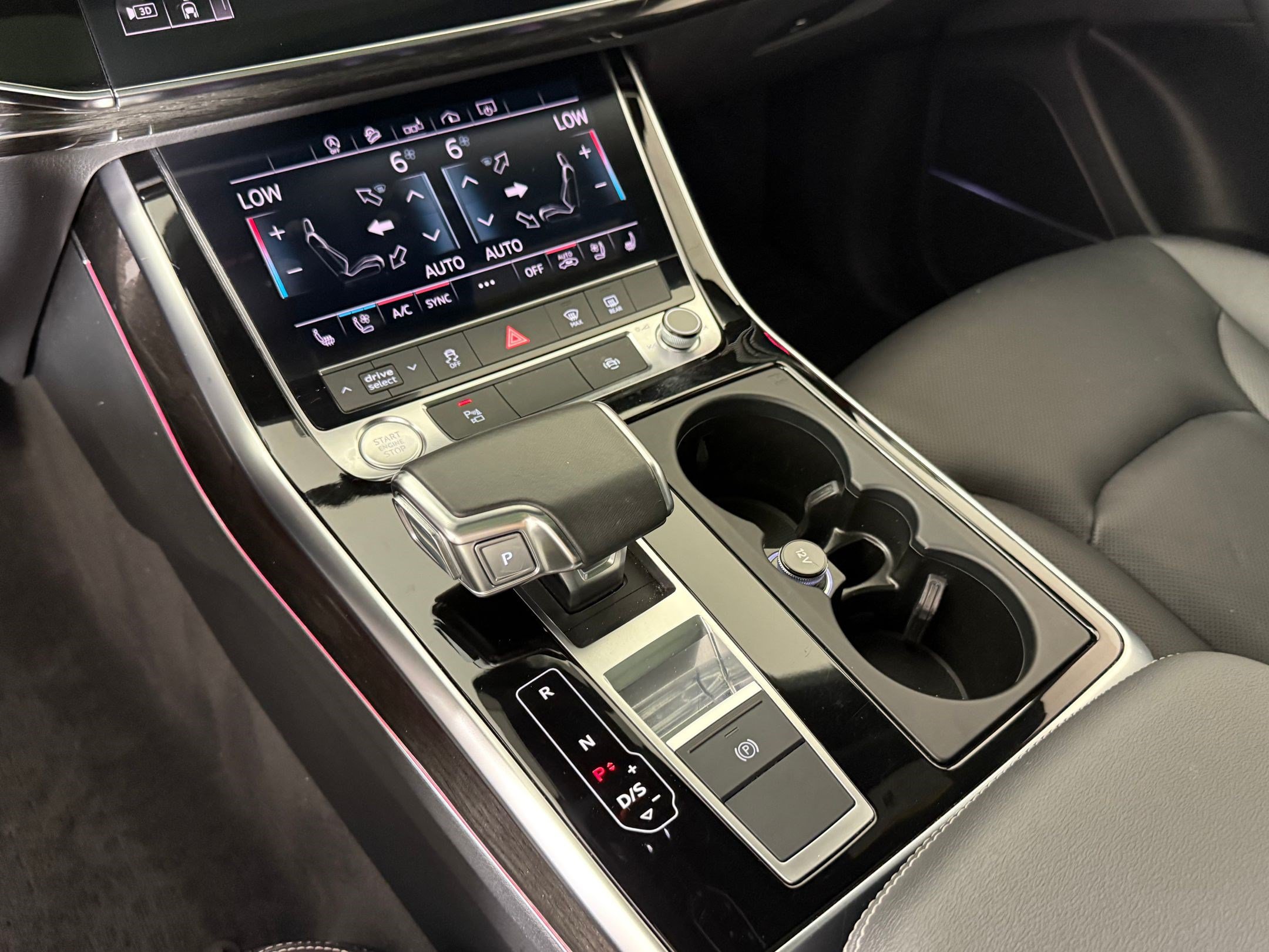 Used 2020 Audi Q8 Premium Plus w/ Premium Plus Package AWD/4WD image 14