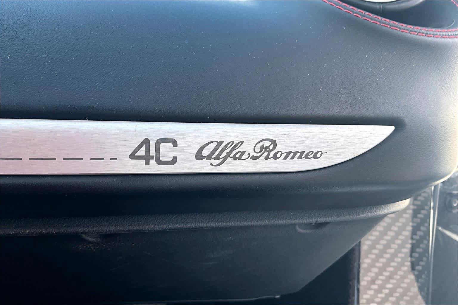 Used 2015 Alfa Romeo 4C Spider w/ Spider Track Package RWD image 31