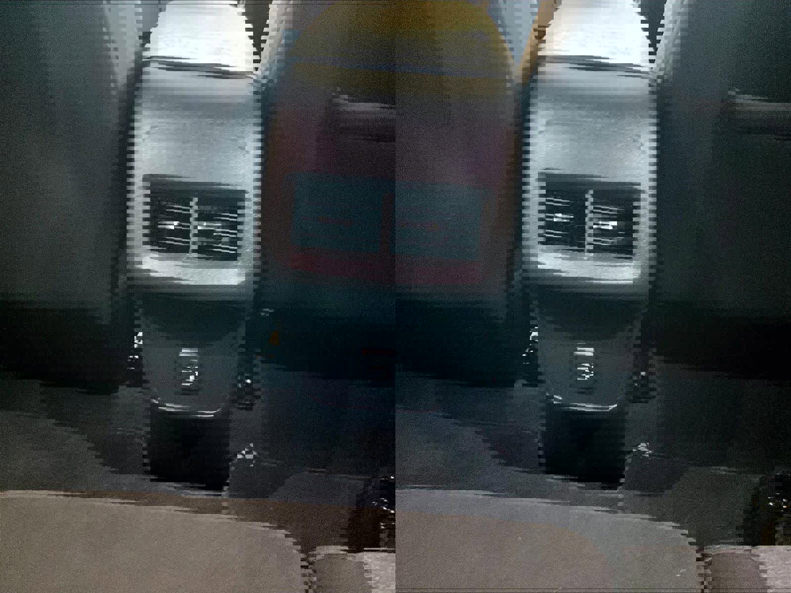 Used 2023 Chevrolet Equinox LT image 26