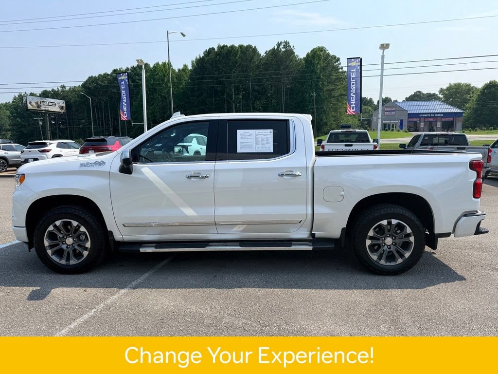Used 2025 Chevrolet Silverado 1500 High Country w/ Technology Package AWD/4WD image 3