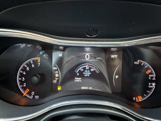 Used 2019 Jeep Grand Cherokee Altitude RWD image 15