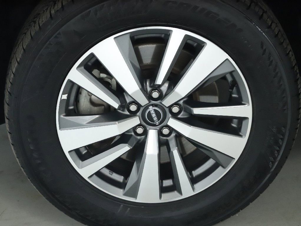 Certified 2025 Nissan Pathfinder SL image 40