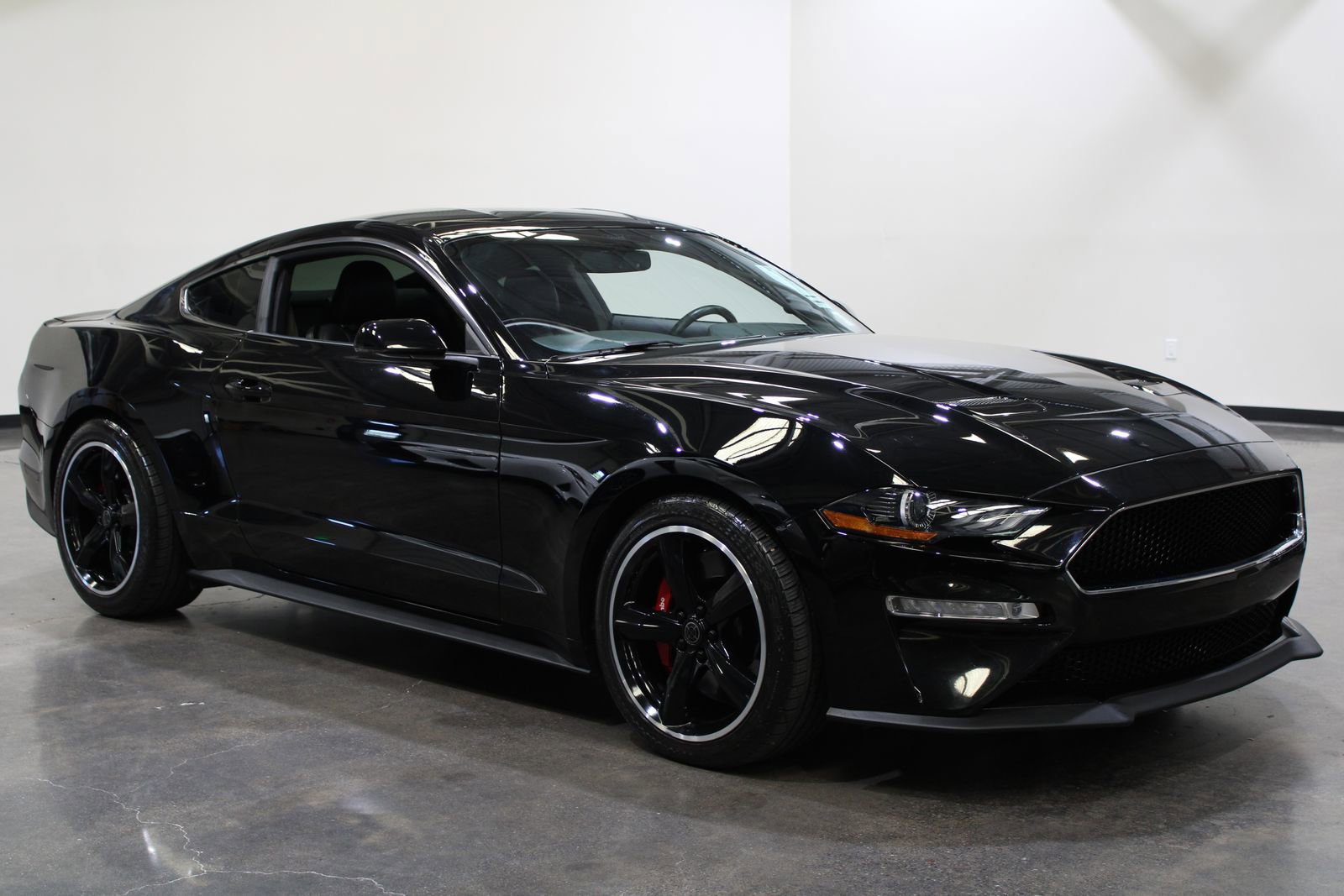Used 2019 Ford Mustang Bullitt w/ Bullitt Electronics Package RWD image 4