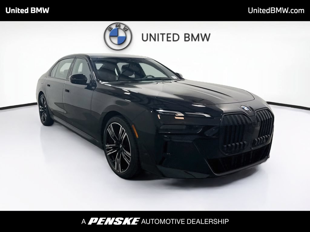 Certified 2025 BMW 740i w/ Premium Package RWD image 3
