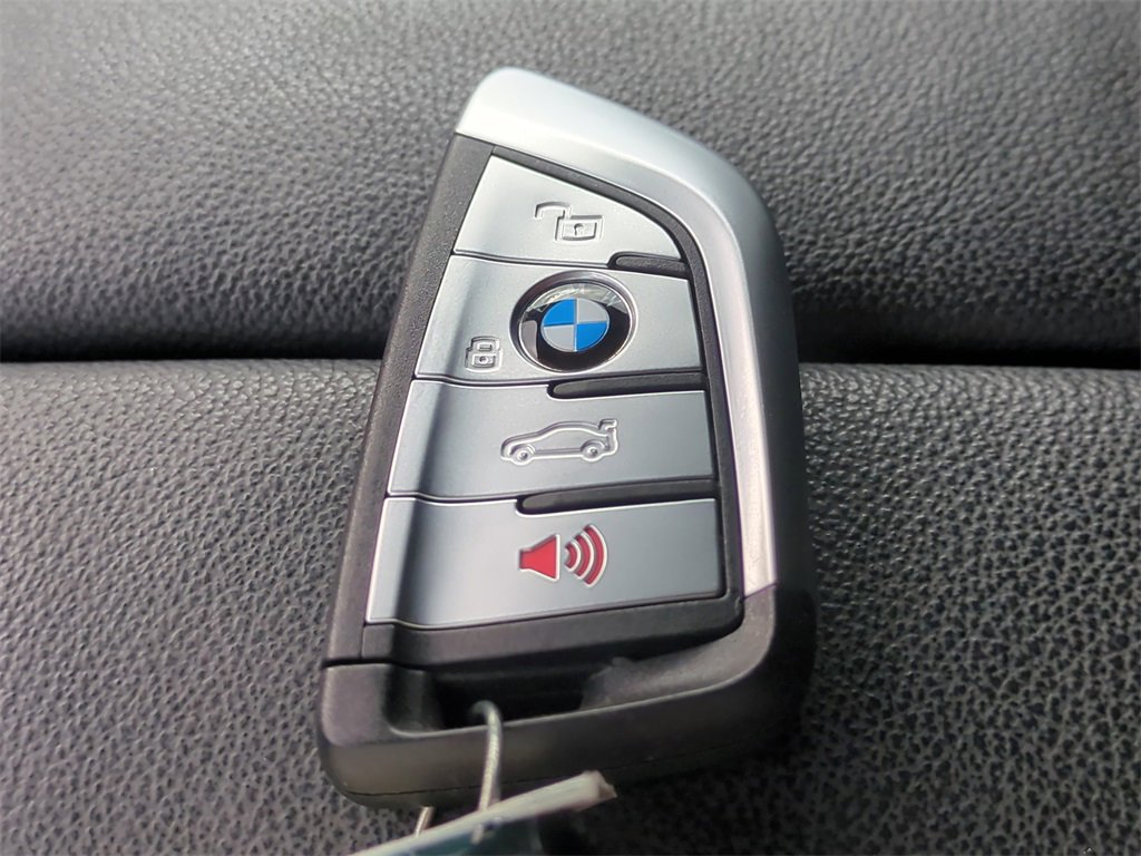 Used 2022 BMW X5 xDrive45e w/ Premium Package image 33