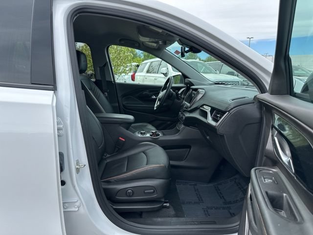 Used 2024 GMC Terrain AT4 w/ Infotainment Package II AWD/4WD image 12