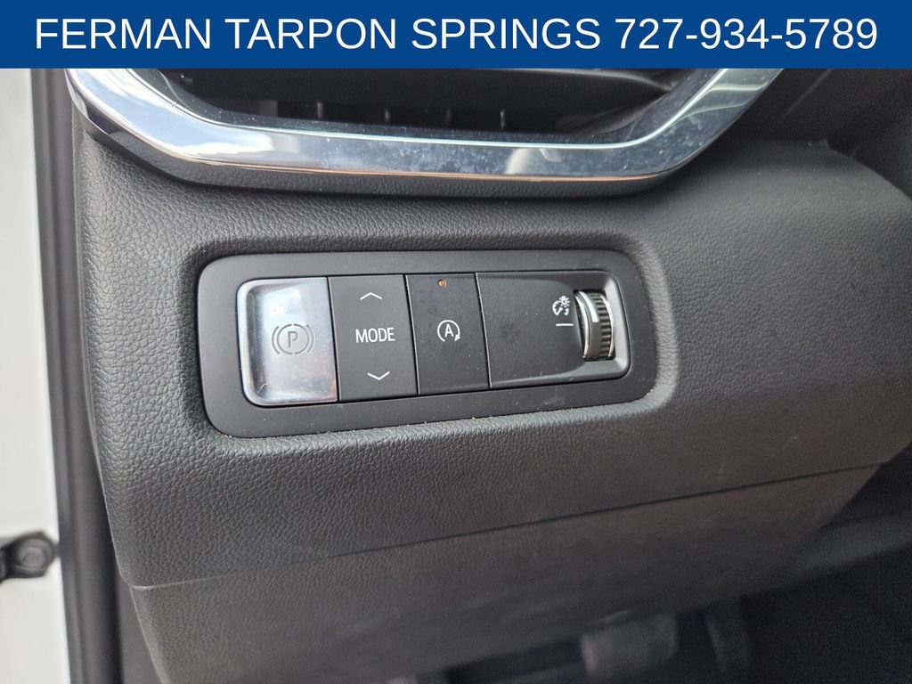 Used 2025 GMC Acadia Elevation FWD image 24