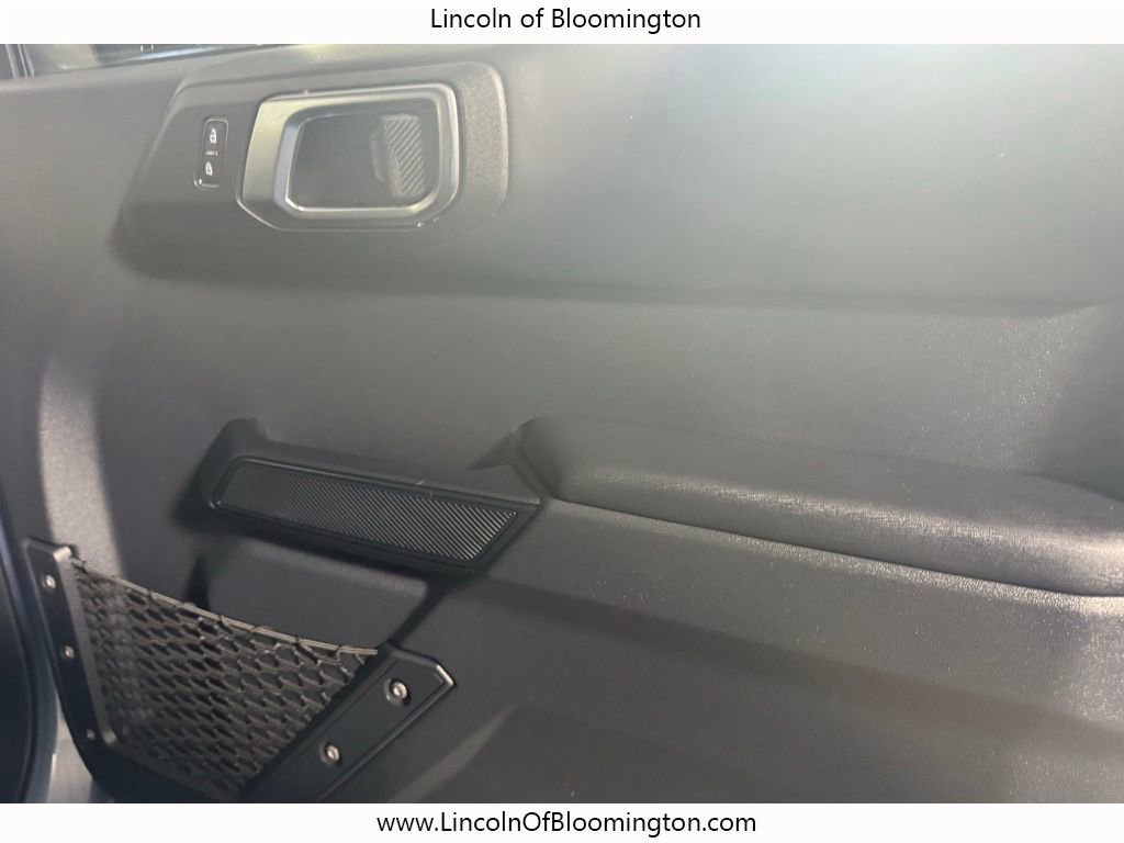Used 2025 Ford Bronco Outer Banks AWD/4WD image 21