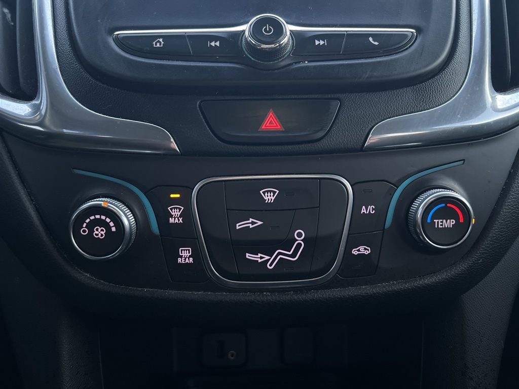 Used 2018 Chevrolet Equinox LT image 19