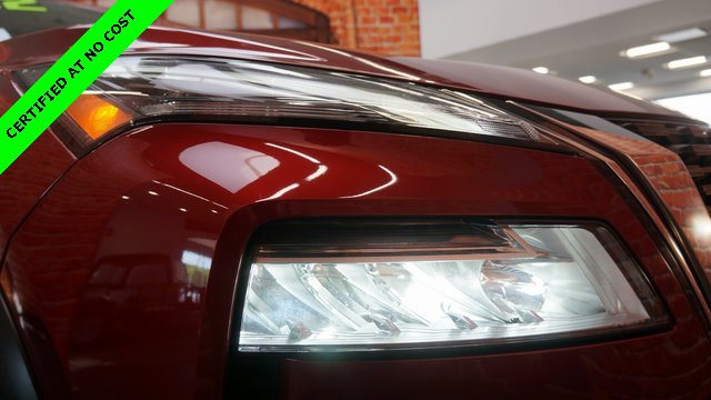 Used 2022 Nissan Rogue SV w/ SV Premium Package image 65