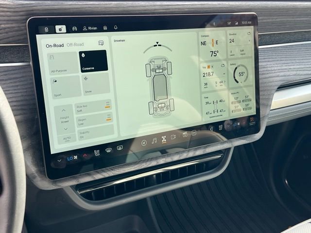 Used 2023 Rivian R1S Adventure image 17