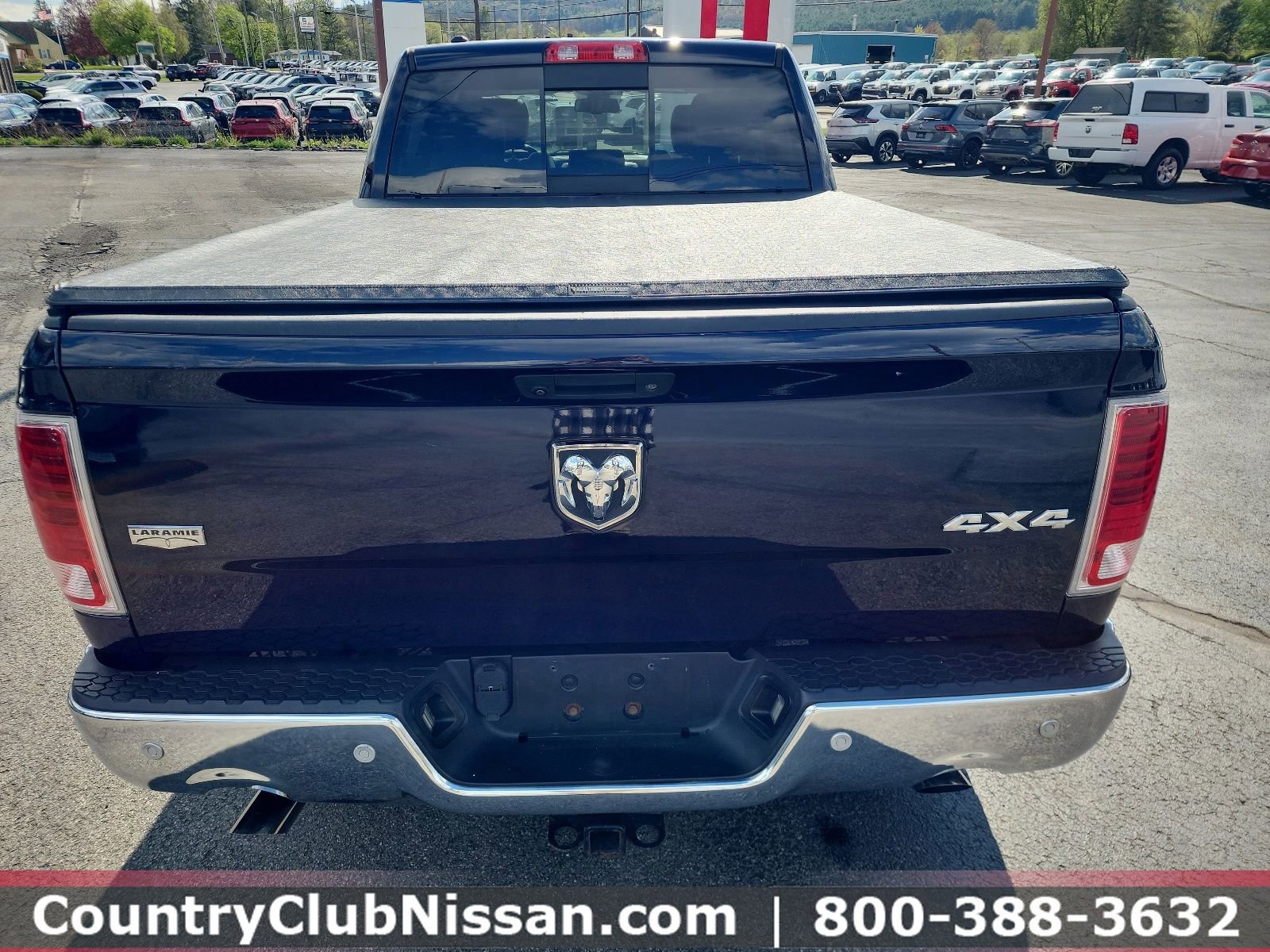 Used 2017 RAM 1500 Laramie AWD/4WD image 7