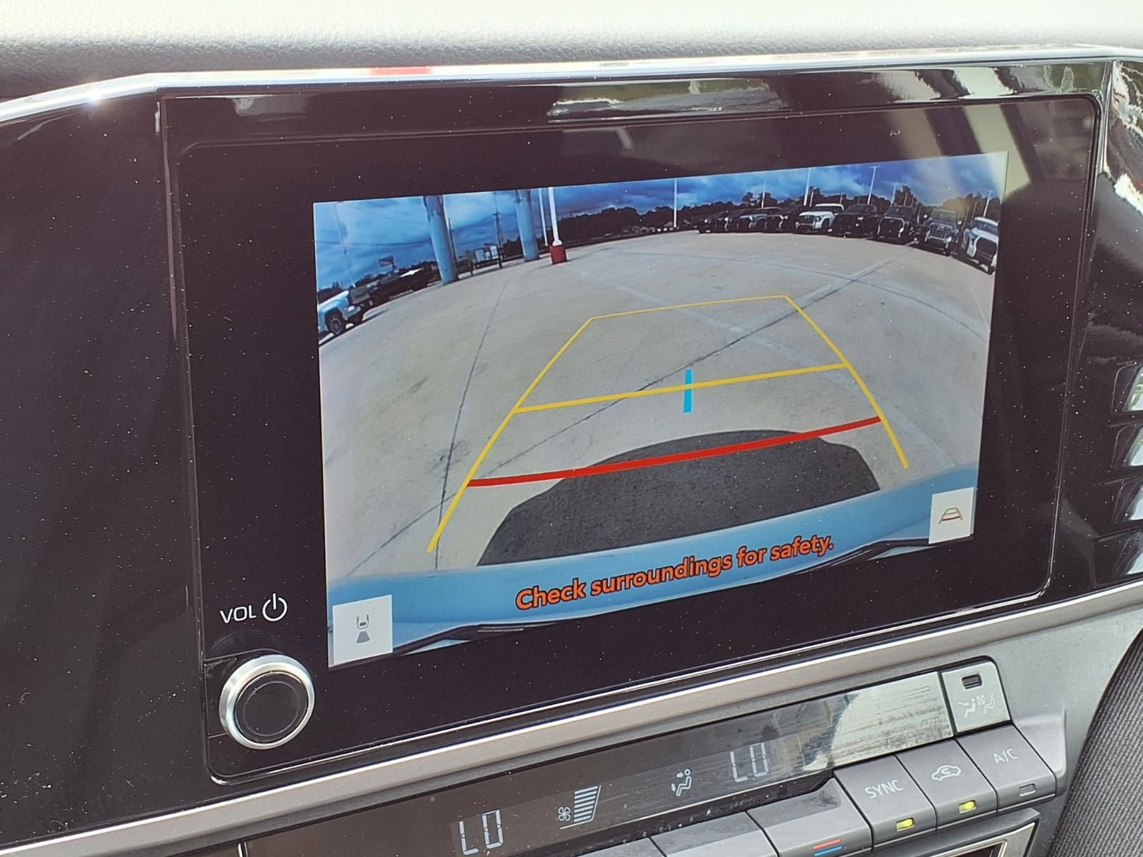 Used 2025 Toyota Camry LE FWD image 11