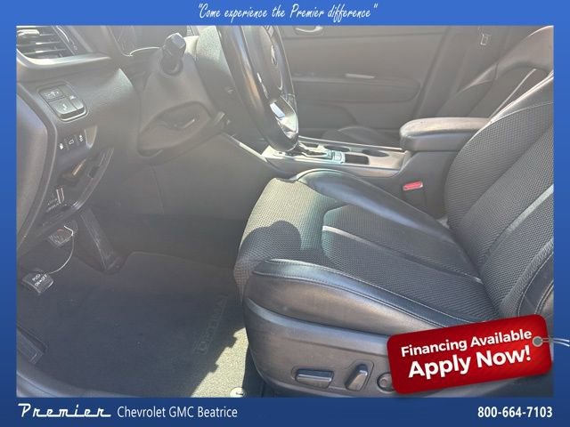 Used 2019 Kia Optima S image 14