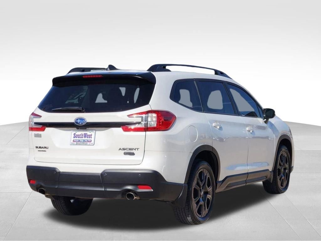 Used 2023 Subaru Ascent Onyx Edition image 5