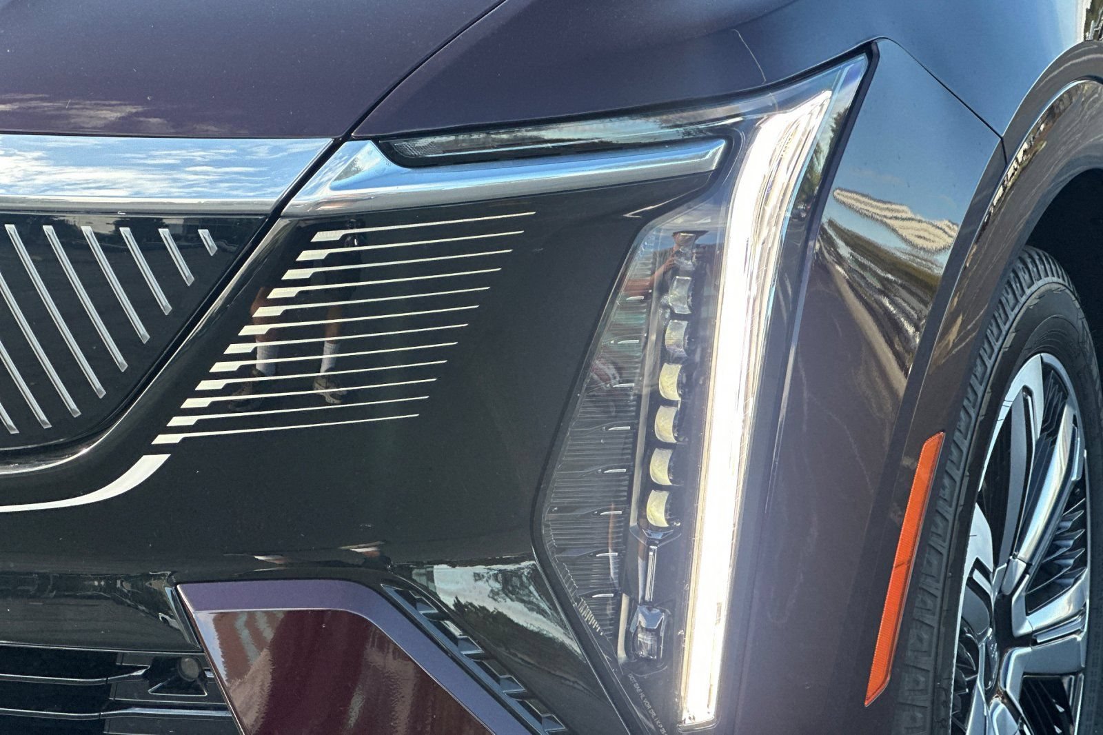 Certified 2026 Cadillac Escalade IQ Luxury 2 w/ LPO, Etrunk Organizer Package AWD/4WD image 52