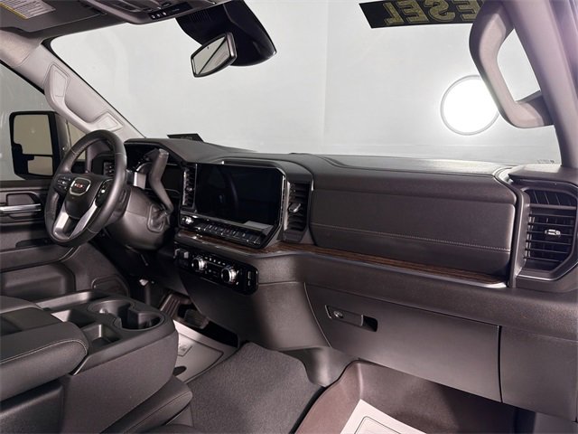 Used 2025 GMC Sierra 2500 SLE image 21