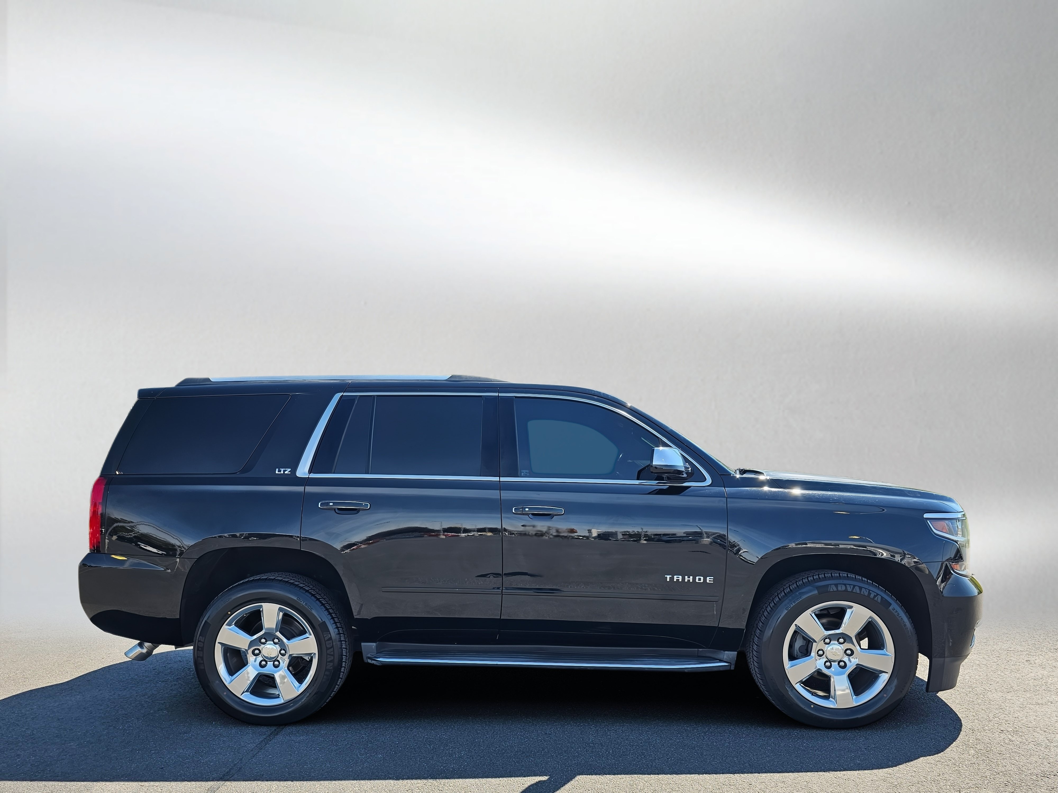Used 2016 Chevrolet Tahoe LTZ AWD/4WD image 6