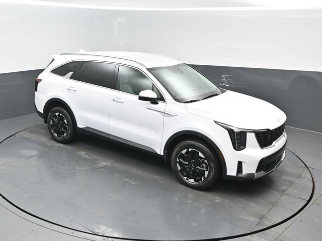 Used 2025 Kia Sorento S image 17