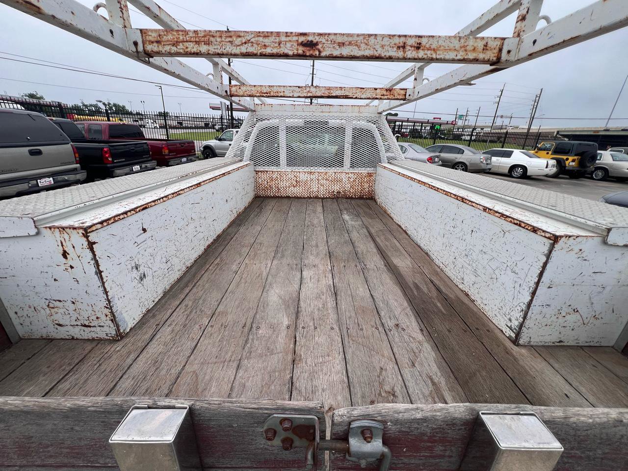 Used 2001 Ford F350 XL image 37