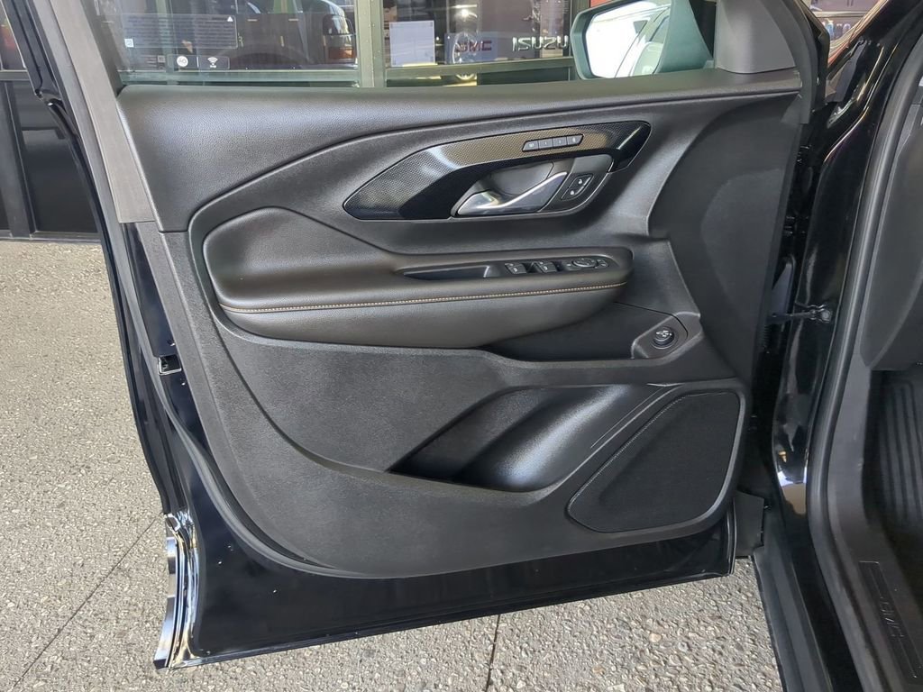 Used 2022 GMC Terrain AT4 w/ Tech Package image 26