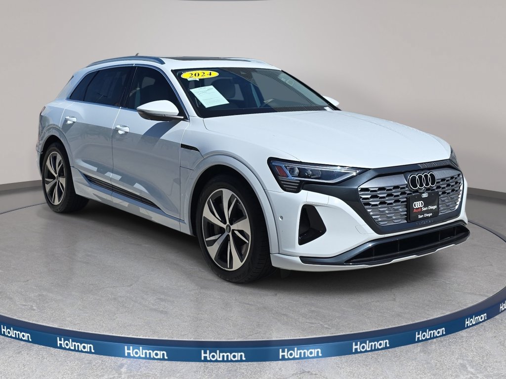 Used 2024 Audi Q8 e-tron Premium Plus w/ Premium Plus Package AWD/4WD image 4