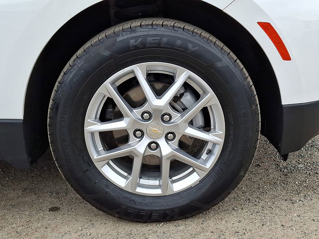 Used 2023 Chevrolet Equinox LT image 34