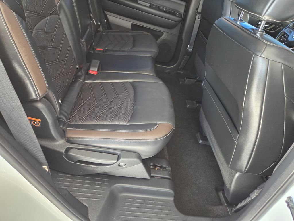 Used 2022 Nissan Pathfinder Platinum w/ Cargo Package image 28