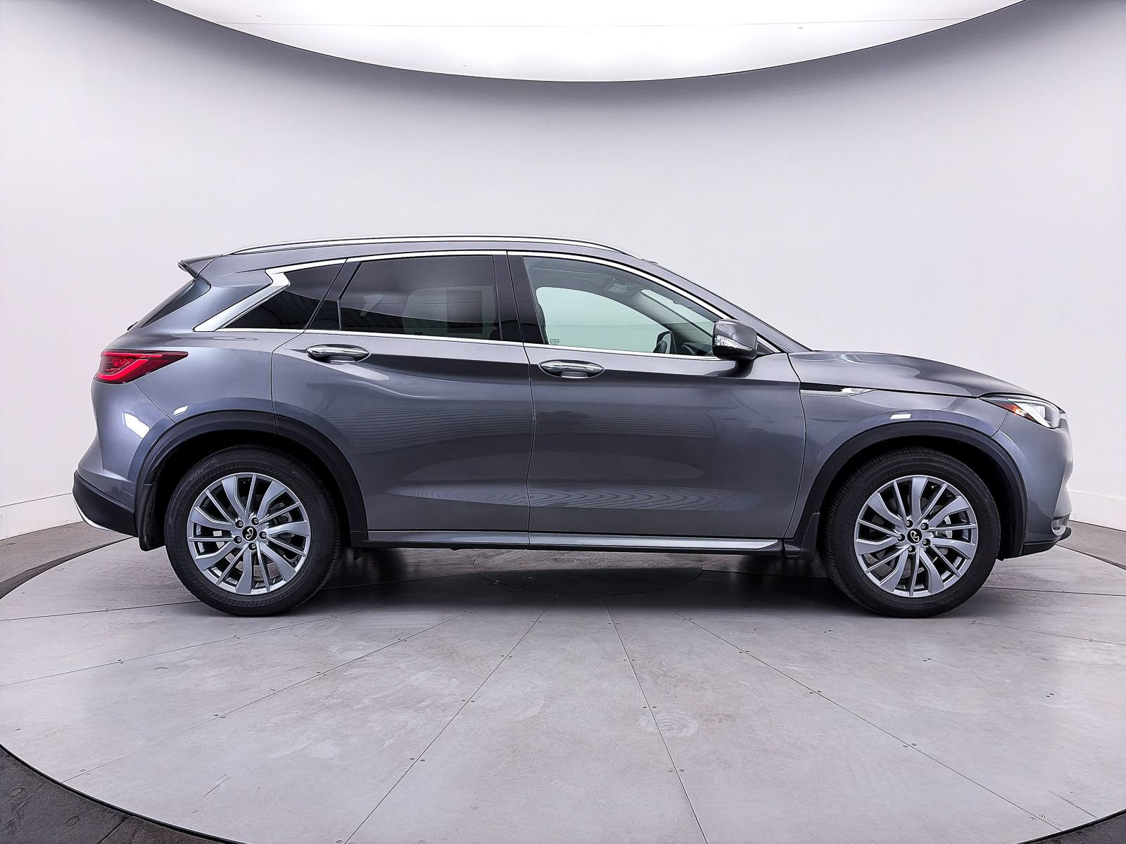 Used 2025 INFINITI QX50 Luxe AWD/4WD image 42