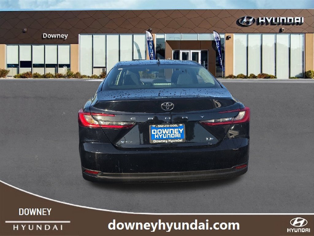 Used 2025 Toyota Camry LE FWD image 4