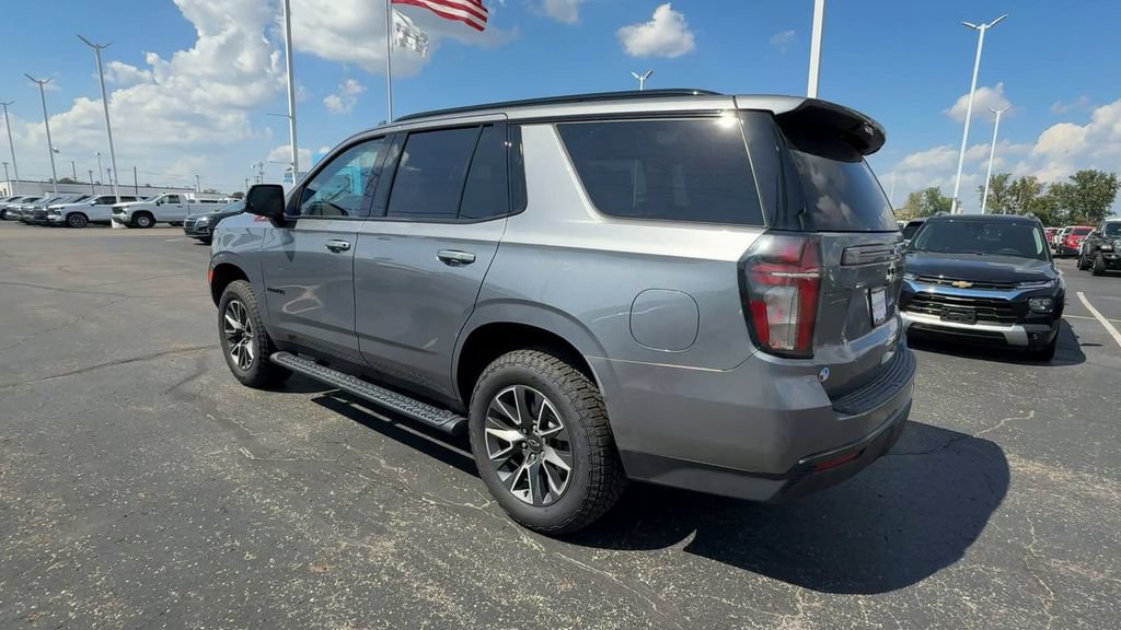 Used 2021 Chevrolet Tahoe Z71 w/ Luxury Package AWD/4WD image 6