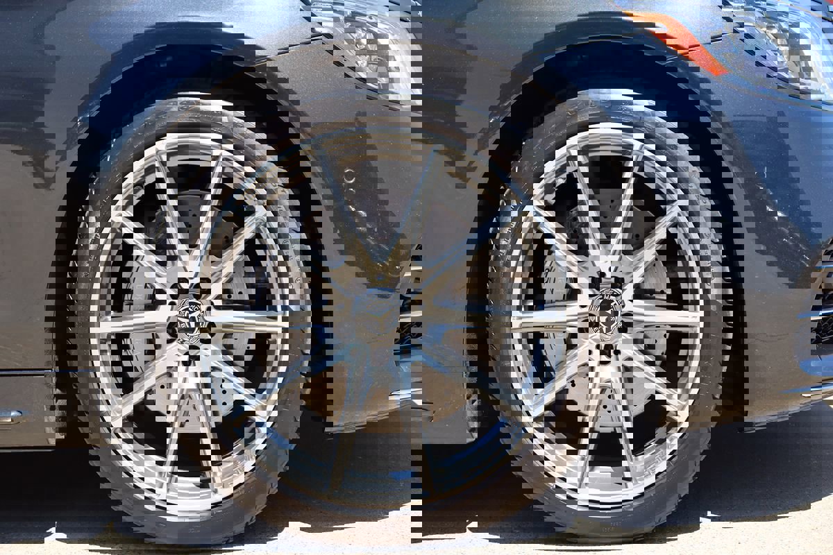 Used 2019 Mercedes-Benz S 560 Sedan w/ AMG Line Exterior image 19