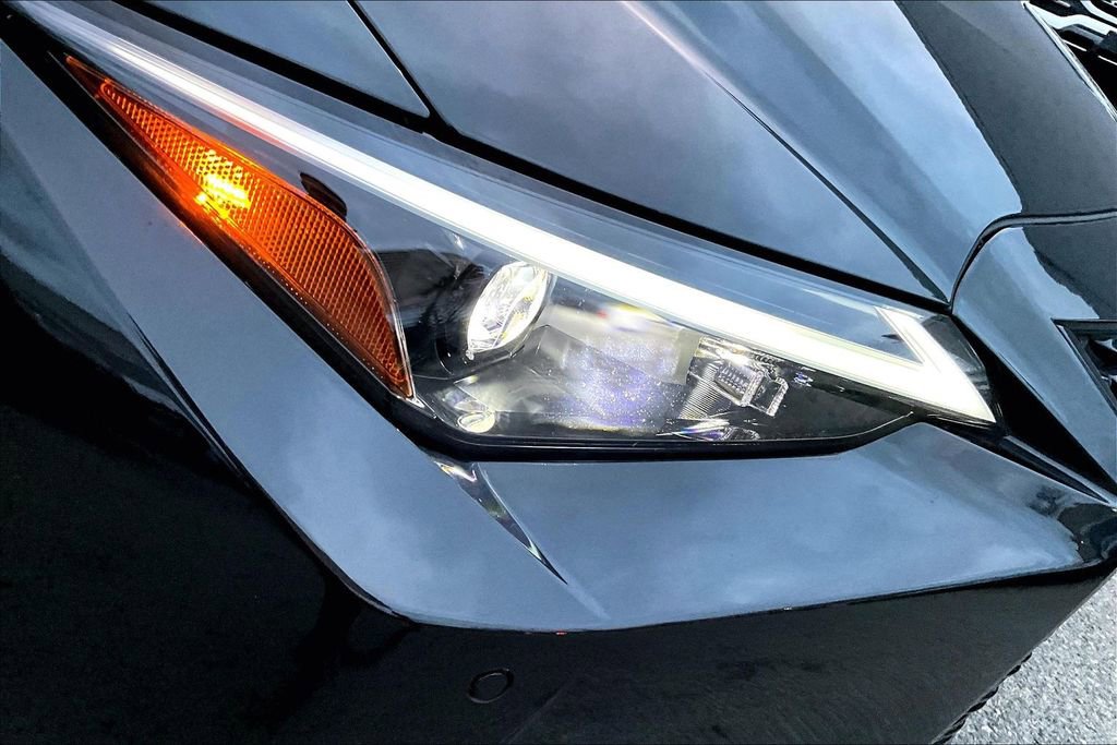 Used 2024 Lexus IS 350 F Sport w/ Memory Package image 32