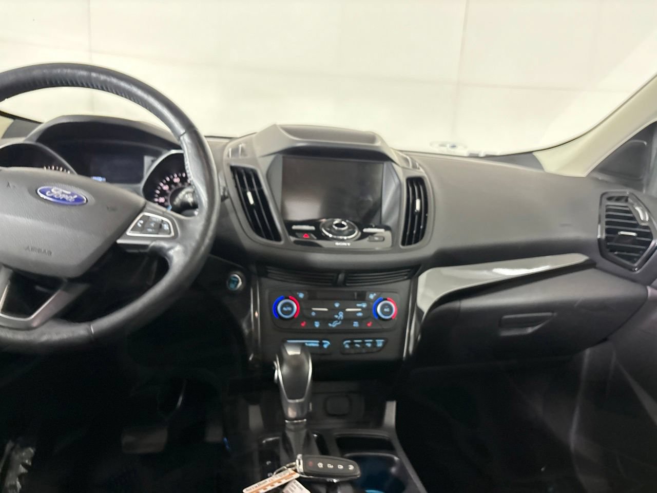 Used 2019 Ford Escape Titanium FWD image 25