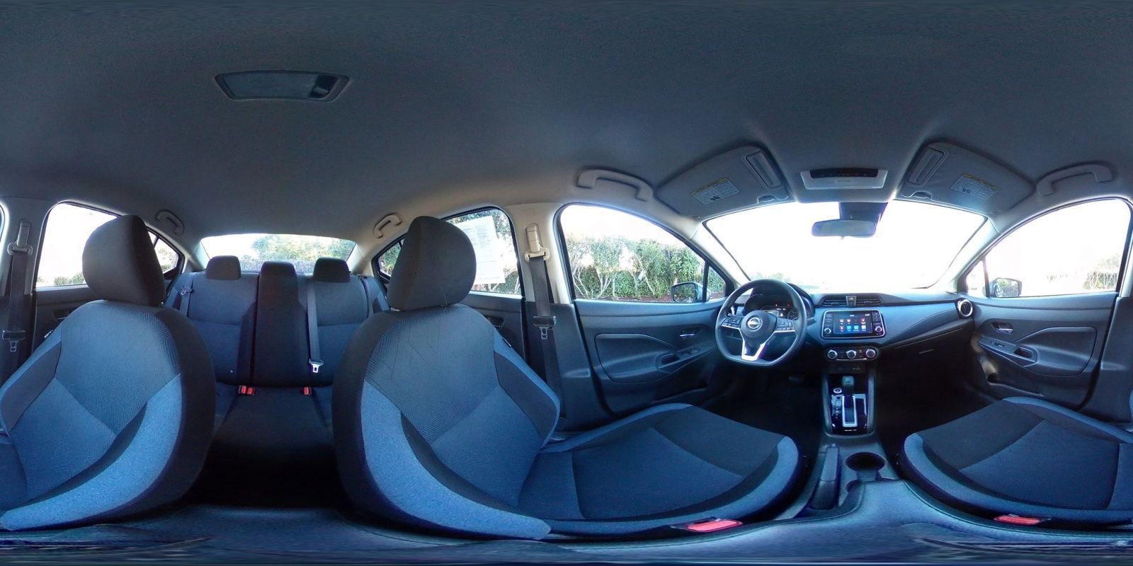 Used 2025 Nissan Versa SV image 40