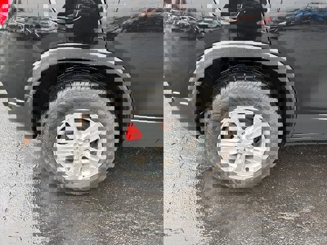 Used 2022 Chevrolet Trax LS w/ Tint and Cruise Package image 12