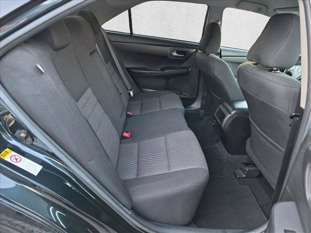 Used 2016 Toyota Camry LE FWD image 12