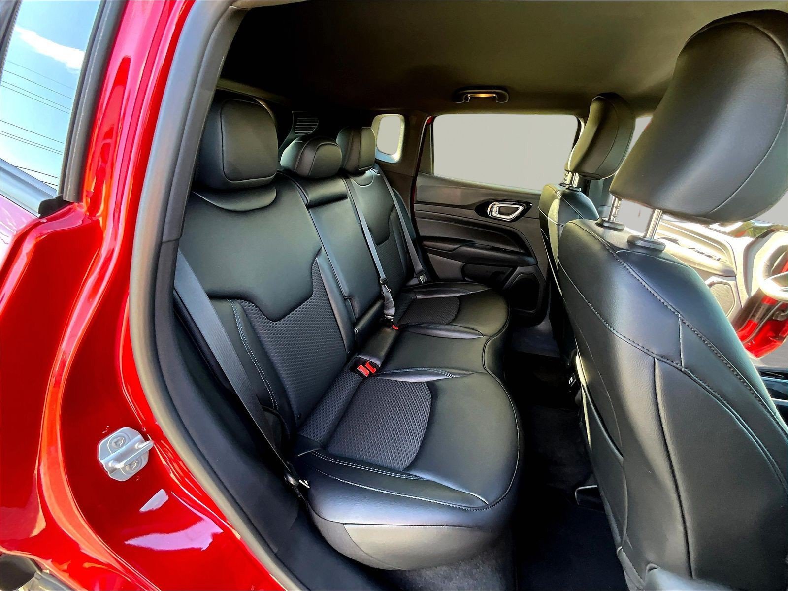New 2026 Jeep Compass Latitude AWD/4WD image 19