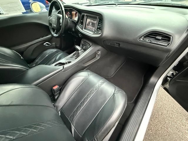 Used 2023 Dodge Challenger SXT w/ Blacktop Package AWD/4WD image 23