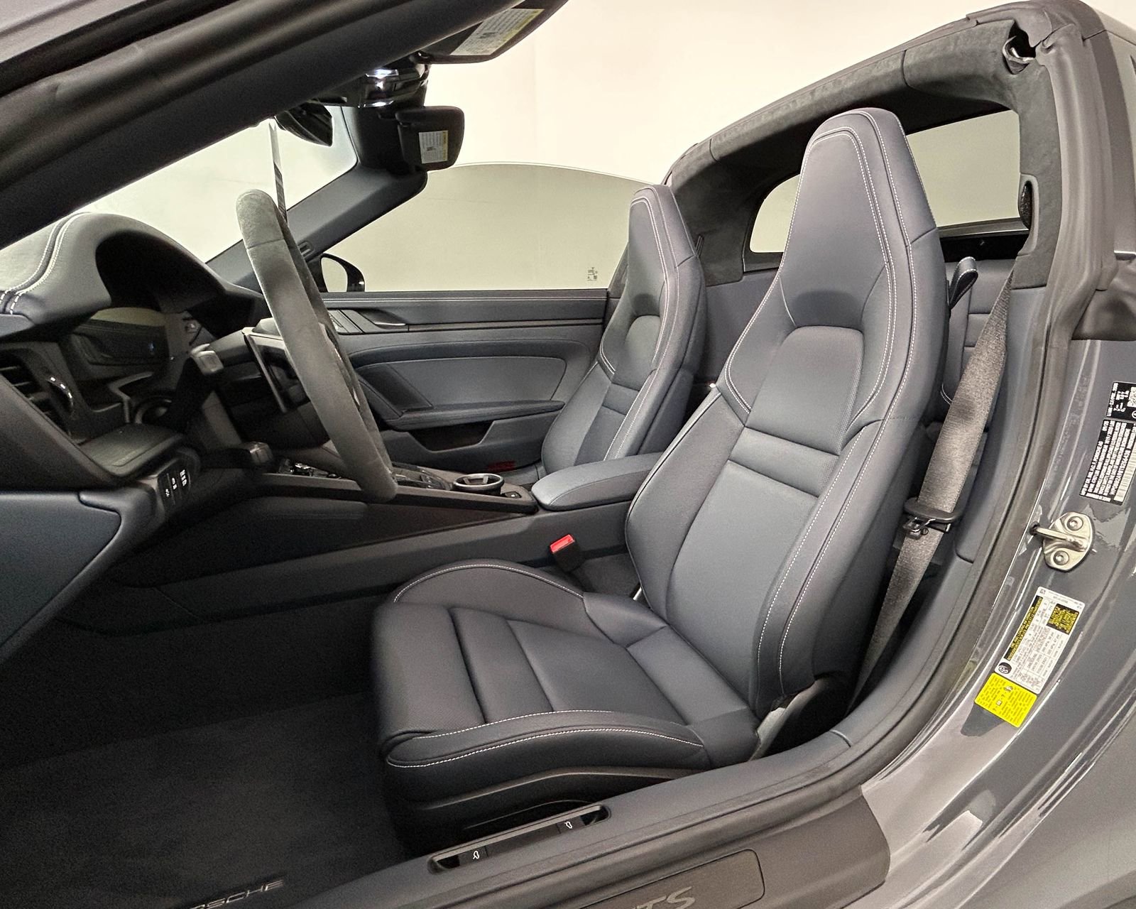 Certified 2026 Porsche 911 Targa 4 GTS image 5