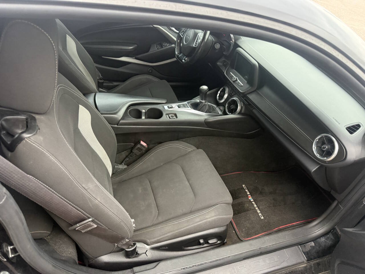 Used 2016 Chevrolet Camaro LT RWD image 14