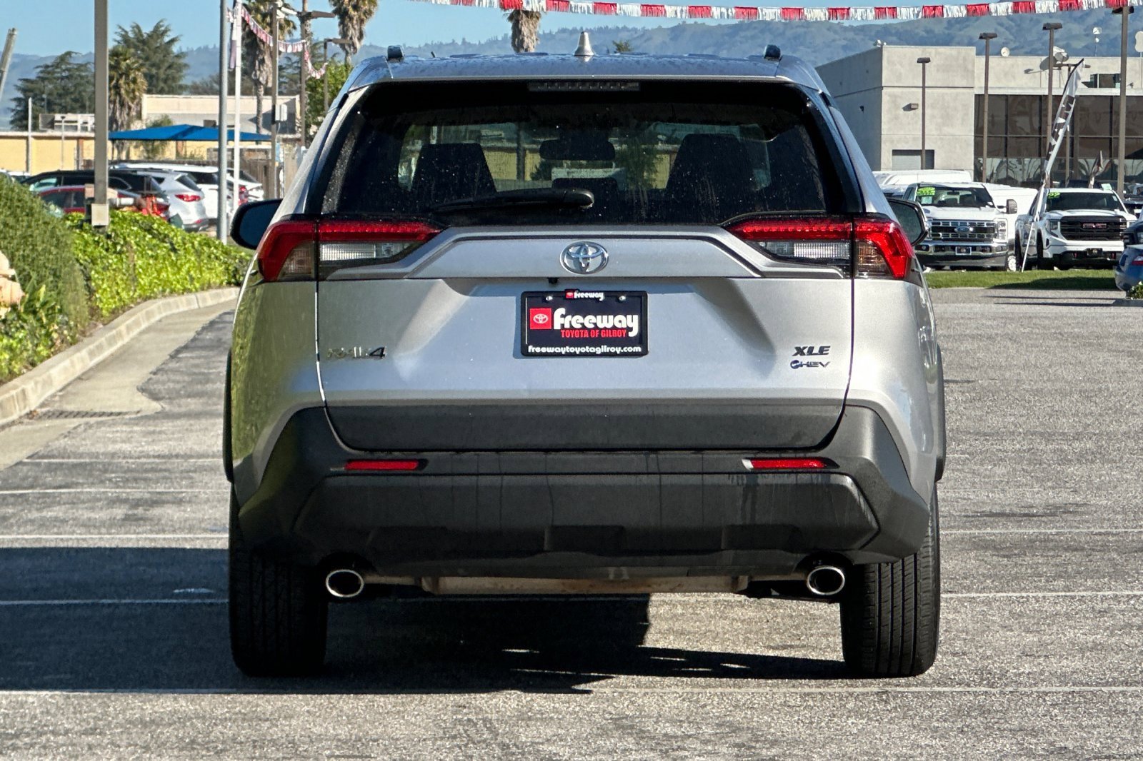 Used 2025 Toyota RAV4 XLE image 5