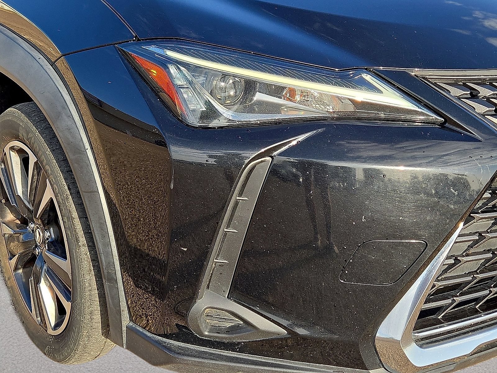 Used 2019 Lexus UX 200 w/ Accessory Package 2 FWD image 8