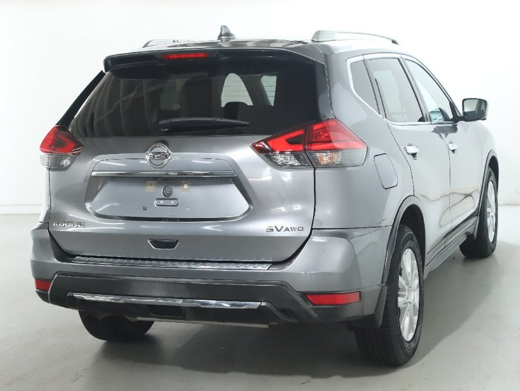 Used 2017 Nissan Rogue SV w/ SV Premium Package AWD/4WD image 46