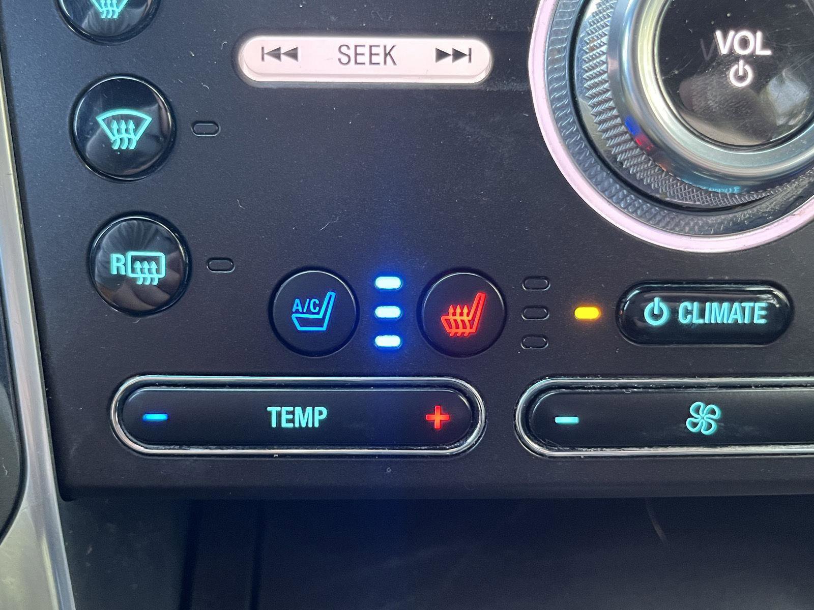 Used 2016 Ford Explorer Limited image 8