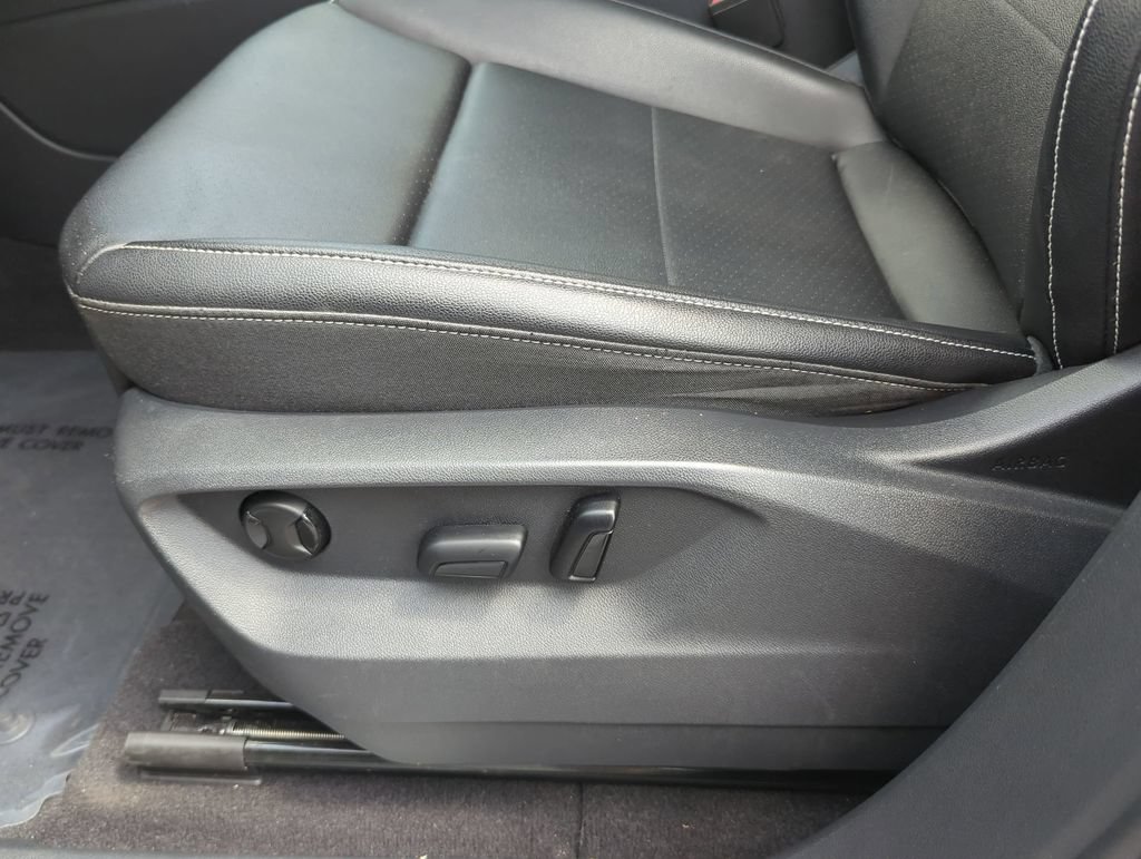 Certified 2023 Volkswagen Atlas SE FWD image 19