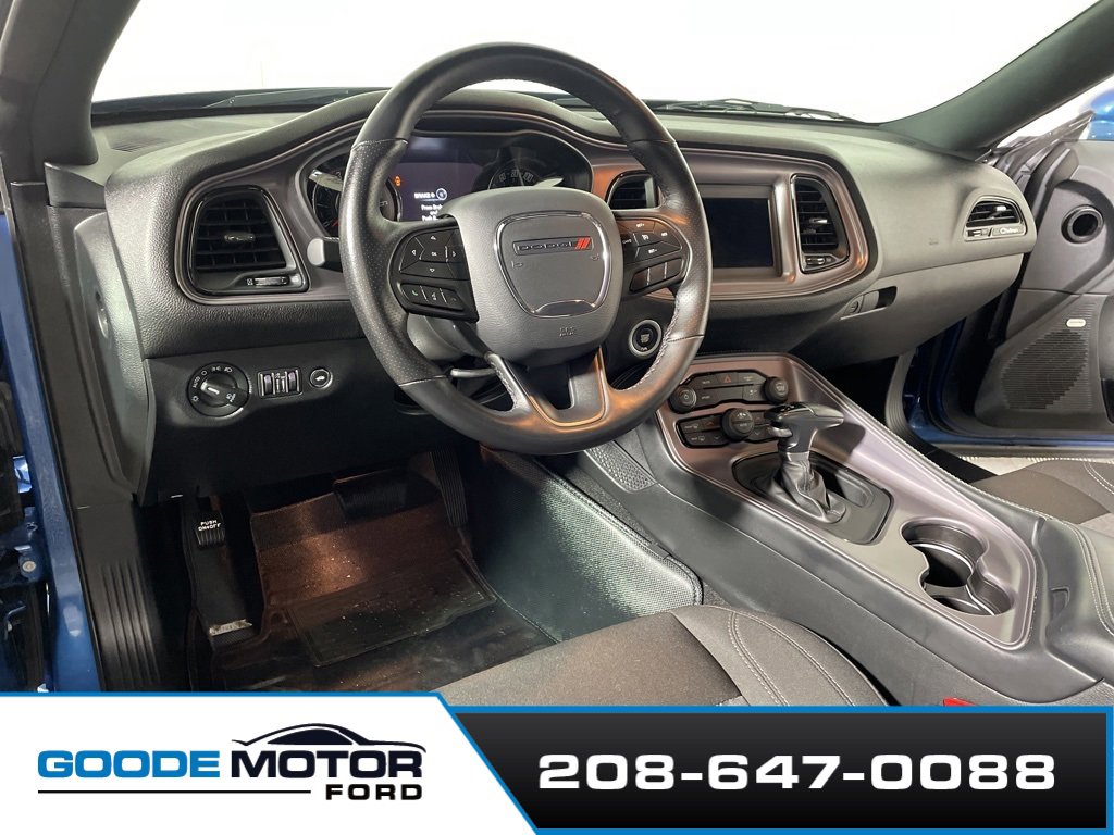 Used 2023 Dodge Challenger SXT w/ Blacktop Package image 15
