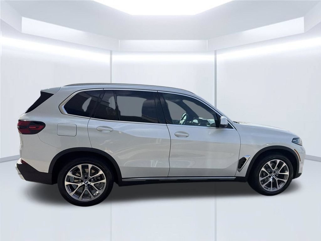 New 2026 BMW X5 xDrive40i w/ Premium Package AWD/4WD image 7