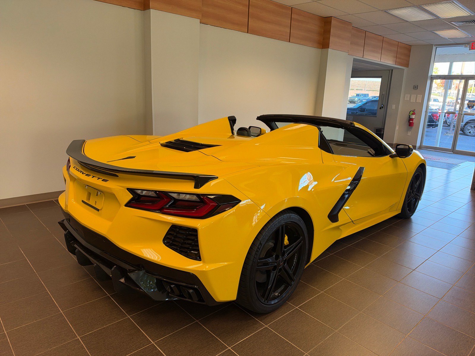Used 2026 Chevrolet Corvette Stingray Convertible w/ 1LT RWD image 6